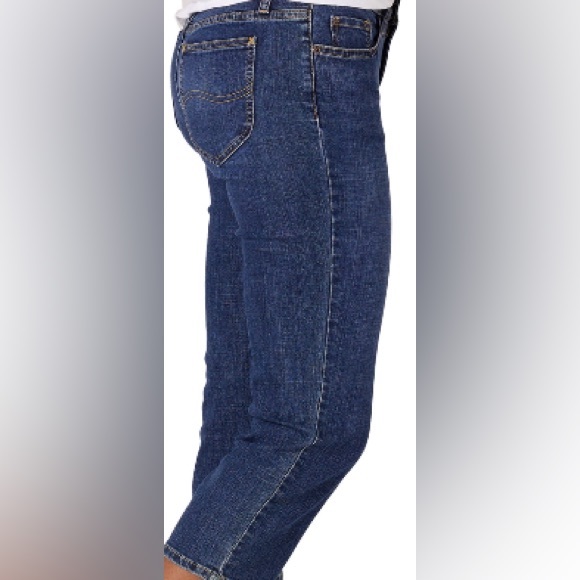 Lee Women's Midrise Capri - Picture 4 of 4
